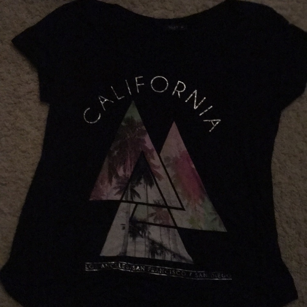 very soft California shirt with scrunchy